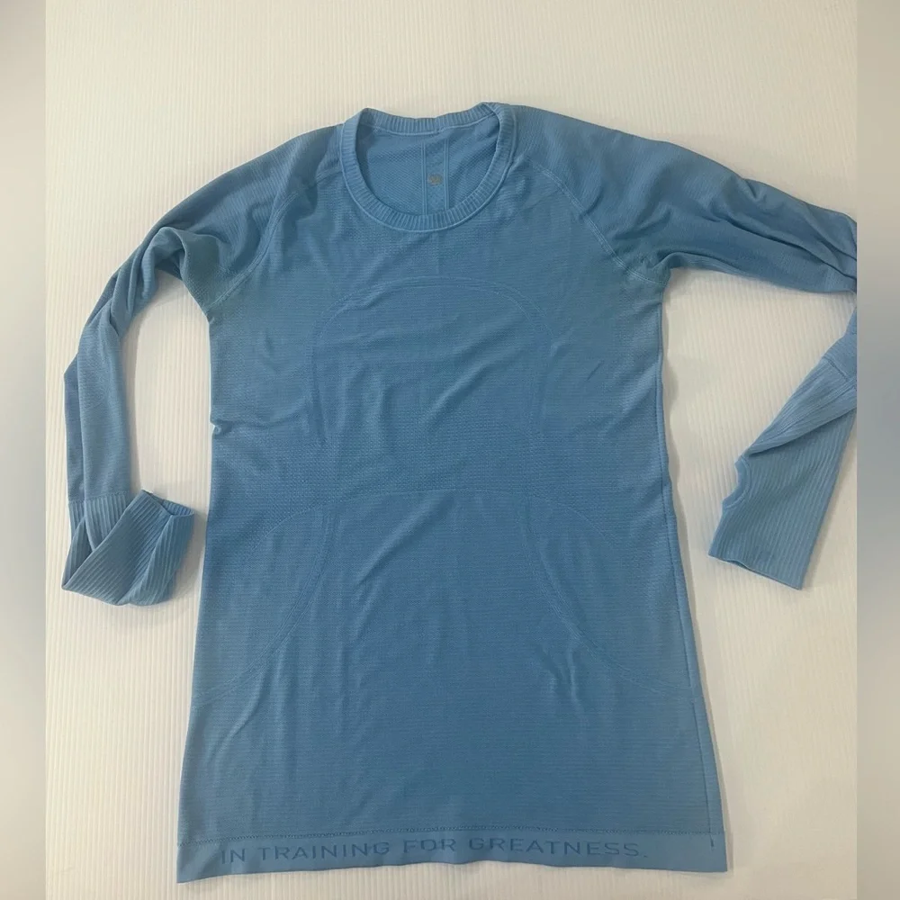 Women’s Lululemon light blue long Sleve